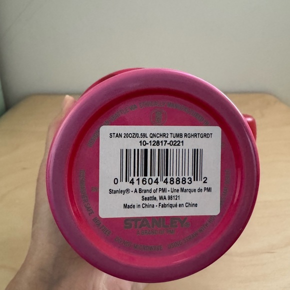 Stanley Valentine Rogue Heart Gradient 20oz Flowstate Quencher Tumbler - Picture 7 of 7